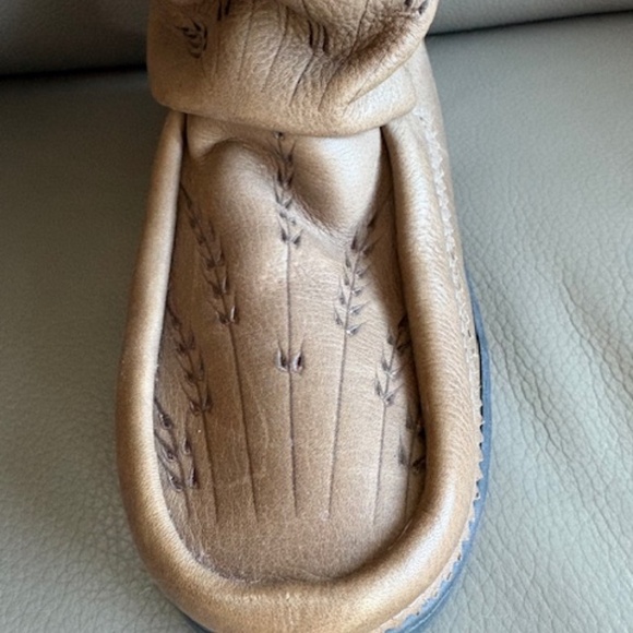 Manitobah Mukluks Gatherer sz L5 vintage full grain leather boots pewter brown - Picture 10 of 16